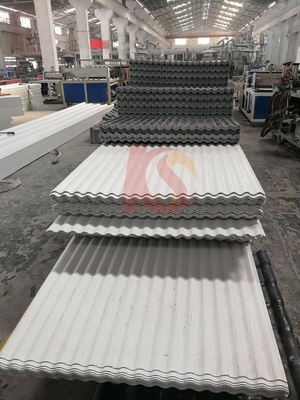 النمط الصناعي ASA PVC سقف البلاط مواد UPVC مواد البناء صفيحة السقف 2000kg الوزن الإجمالي 1130mmx11800mm