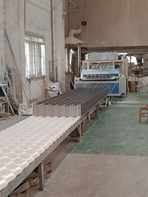1050mm*11826mm PVC Teja Espanola الإسبانية ASA الراتنج الاصطناعي الطلاء سطح بلاط البلاط مثالية للبلاط S وبأسعار معقولة