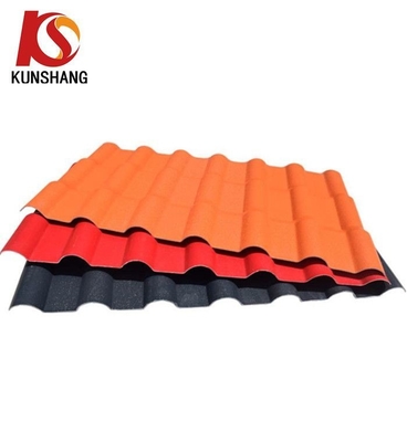 35.00cm * 30.00cm * 15.00cm حجم الحزمة صفيحة سقف 2-3mm أسبانية PVC سقف البلاط صفيحة ملوجة