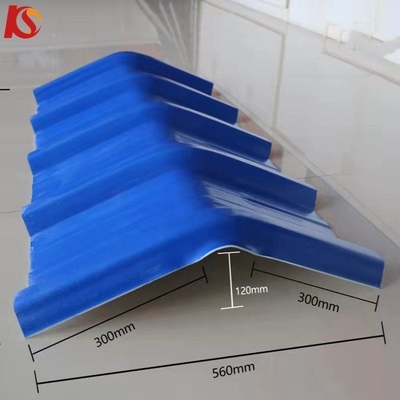 أوراق سقف بلاستيكية خفيفة الوزن العزل الحراري UPVC البلاط العالي 1070mm 35.00cm * 30.00cm * 15.00cm حجم الحزمة