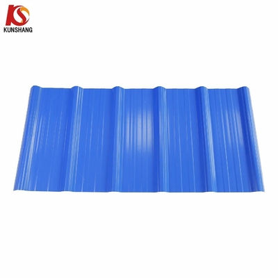 مواد البناء 1.5-3.0mm سمك أسطح UPVC مع العزل الحراري ومكافحة التآكل