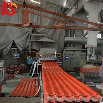 رمز H.S 39259000 أسطوانات S عالية المقاومة 1050mm العرض ASA PVC أسطوانة السقف الراتنج الاصطناعي لحل مواد البناء