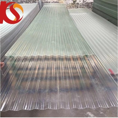 الطول صنع من قبل العملاء طلب 2000 كجم حزمة الوزن الإجمالي حماية UV 900mm ألياف زجاجية Hoja De FRP صفيحة السقف