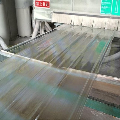 سطح ناعم FRP بلاستيكي البلاط سقف المموج مع 35.00cm * 30.00cm * 15.00cm حجم الحزمة صديقة للبيئة