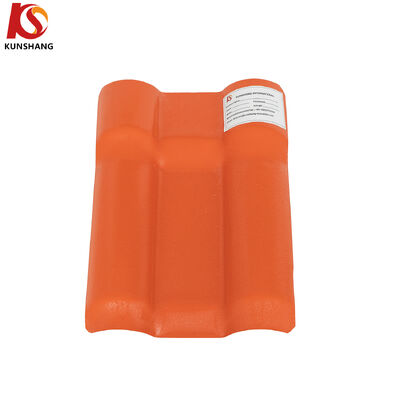 الراتنج الاصطناعي الأسبانية UPVC صفيحة السقف مع تكنولوجيا التطويق المتعددة الطبقات لمزيد من المتانة والعزل الحراري للضوضاء